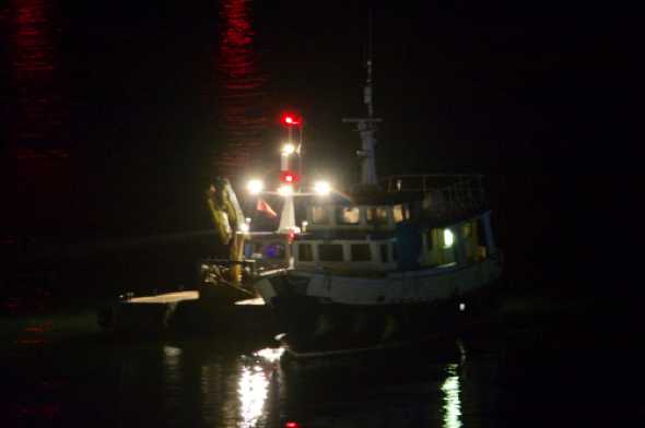 18 November 2020 - 18-39-40
Dart Harbour workboat Hercules tows motor vessel Chalice down river to town jetty
--------------------------
Motor cruiser Chalice night tow.